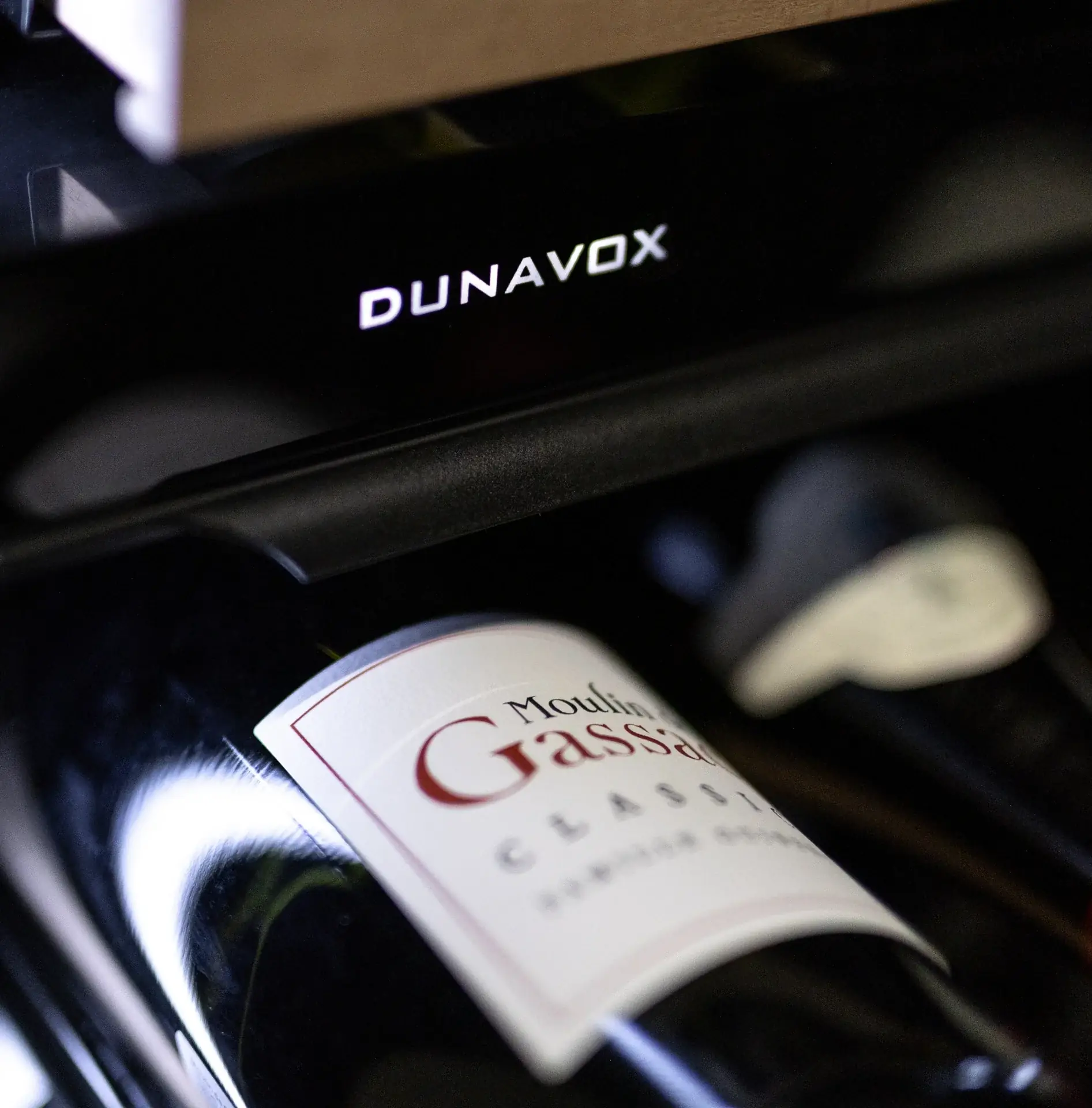 dunavox-horizon-weinkuehlschrank-detail