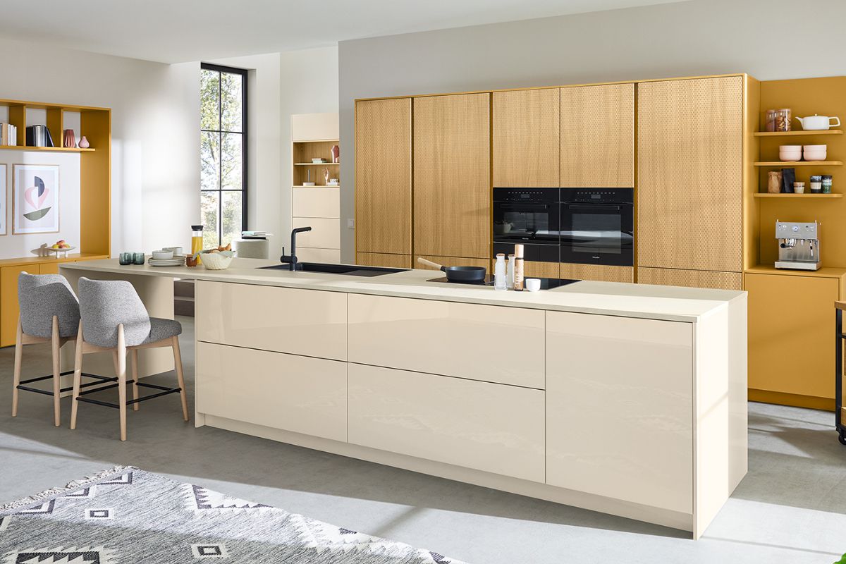 ballerina-moderne-kueche-insel-smartglas
